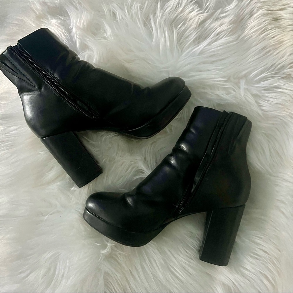 Black Chunky Boots, Pleather Booties, Chunky Heel Boots, Platform Boots, Size 9